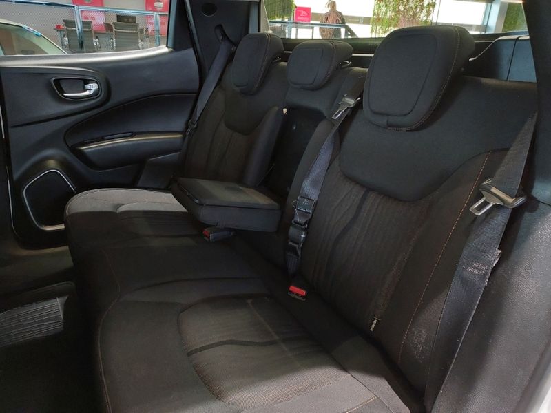 Fiat TORO 2.0 16V TURBO DIESEL VOLCANO 4WD AT9 2016/2017 BETIOLO NOVOS E SEMINOVOS LAJEADO / Carros no Vale