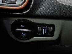 Fiat TORO 2.0 16V TURBO DIESEL VOLCANO 4WD AT9 2016/2017 BETIOLO NOVOS E SEMINOVOS LAJEADO / Carros no Vale