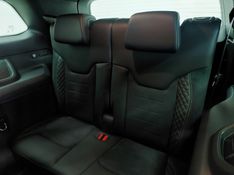 JEEP COMMANDER 2.0 HURRICANE 4 TURBO GASOLINA BLACKHAWK AT9 2025/2026 BETIOLO NOVOS E SEMINOVOS LAJEADO / Carros no Vale