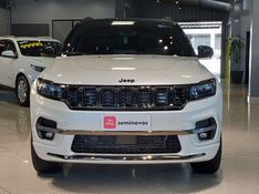JEEP COMMANDER 2.0 HURRICANE 4 TURBO GASOLINA BLACKHAWK AT9 2024/2025 BETIOLO NOVOS E SEMINOVOS LAJEADO / Carros no Vale