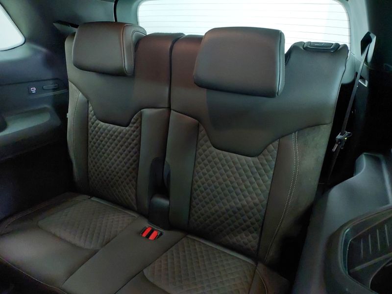 JEEP COMMANDER 2.2 TURBO DIESEL OVERLAND AT9 2025/2026 BETIOLO NOVOS E SEMINOVOS LAJEADO / Carros no Vale