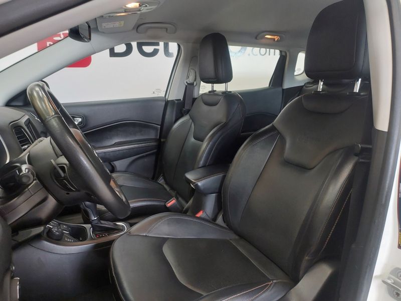 JEEP COMPASS 2.0 16V DIESEL LONGITUDE 4X4 AUTOMÁTICO 2021/2021 BETIOLO NOVOS E SEMINOVOS LAJEADO / Carros no Vale