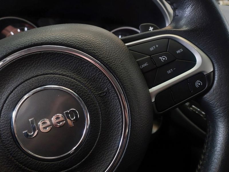 JEEP COMPASS 2.0 16V DIESEL LONGITUDE 4X4 AUTOMÁTICO 2021/2021 BETIOLO NOVOS E SEMINOVOS LAJEADO / Carros no Vale