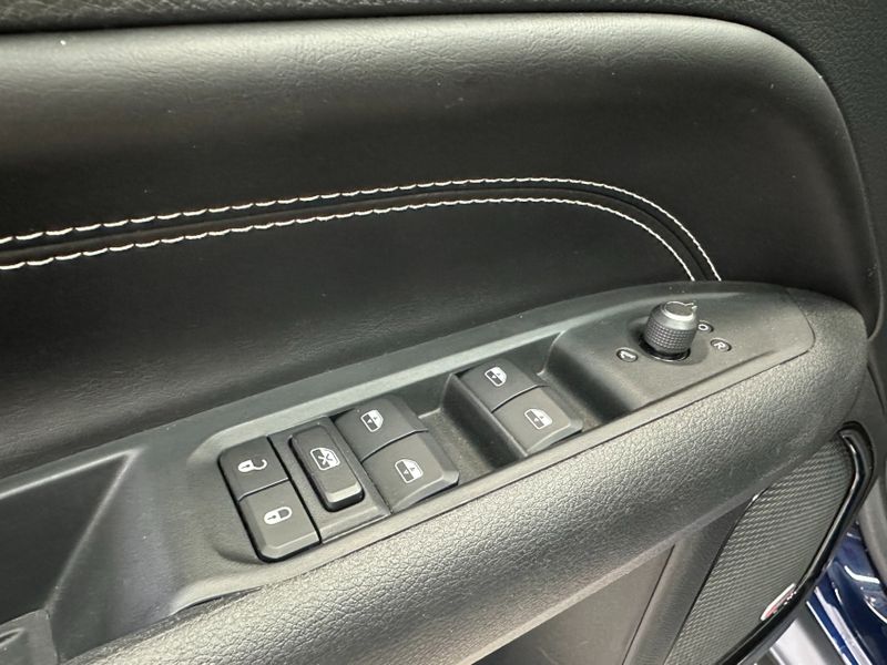 JEEP COMPASS 2.0 TD350 TURBO DIESEL LONGITUDE AT9 2022/2022 BETIOLO NOVOS E SEMINOVOS LAJEADO / Carros no Vale