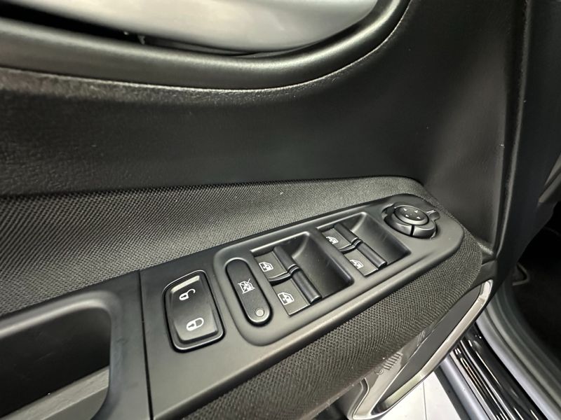JEEP RENEGADE 1.3 T270 TURBO FLEX SPORT AT6 2022/2023 BETIOLO NOVOS E SEMINOVOS LAJEADO / Carros no Vale