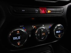 JEEP RENEGADE 1.8 16V FLEX LONGITUDE 4P AUTOMÁTICO 2017/2018 BETIOLO NOVOS E SEMINOVOS LAJEADO / Carros no Vale
