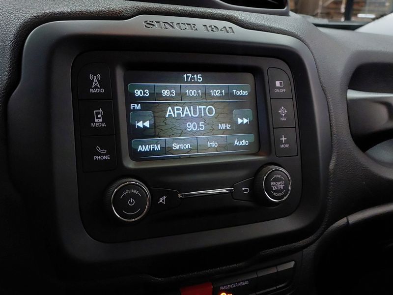 JEEP RENEGADE 1.8 16V FLEX LONGITUDE 4P AUTOMÁTICO 2017/2018 BETIOLO NOVOS E SEMINOVOS LAJEADO / Carros no Vale