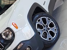 JEEP RENEGADE 1.8 16V FLEX LONGITUDE 4P AUTOMÁTICO 2017/2018 BETIOLO NOVOS E SEMINOVOS LAJEADO / Carros no Vale