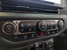 JEEP WRANGLER 2.0 TURBO GASOLINA RUBICON 4P 4X4 AT8 2025/2025 BETIOLO NOVOS E SEMINOVOS LAJEADO / Carros no Vale