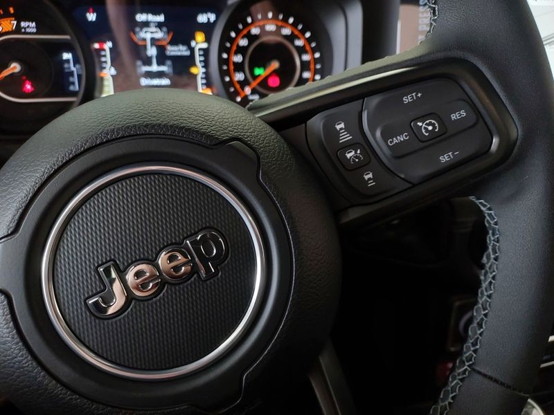 JEEP WRANGLER 2.0 TURBO GASOLINA RUBICON 4P 4X4 AT8 2025/2025 BETIOLO NOVOS E SEMINOVOS LAJEADO / Carros no Vale