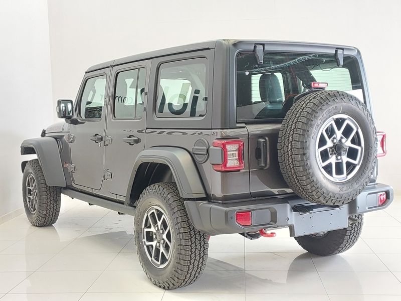 JEEP WRANGLER 2.0 TURBO GASOLINA RUBICON 4P 4X4 AT8 2025/2025 BETIOLO NOVOS E SEMINOVOS LAJEADO / Carros no Vale