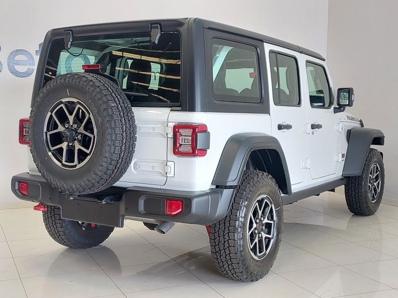 JEEP WRANGLER 2.0 TURBO GASOLINA RUBICON 4P 4X4 AT8 2025/2025 BETIOLO NOVOS E SEMINOVOS LAJEADO / Carros no Vale