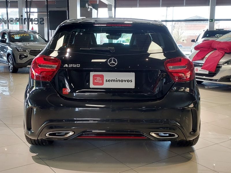 Mercedes-Benz A 250 2.0 SPORT TURBO GASOLINA 4P AUTOMATIZADO 2015/2016 BETIOLO NOVOS E SEMINOVOS LAJEADO / Carros no Vale