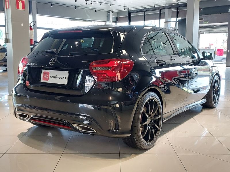 Mercedes-Benz A 250 2.0 SPORT TURBO GASOLINA 4P AUTOMATIZADO 2015/2016 BETIOLO NOVOS E SEMINOVOS LAJEADO / Carros no Vale