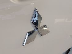 Mitsubishi L200 TRITON 2.4 16V TURBO DIESEL GL CD 4X4 MANUAL 2021/2022 BETIOLO NOVOS E SEMINOVOS LAJEADO / Carros no Vale