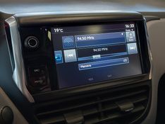 Peugeot 208 1.6 GRIFFE 16V FLEX 4P AUTOMÁTICO 2016/2017 BETIOLO NOVOS E SEMINOVOS LAJEADO / Carros no Vale