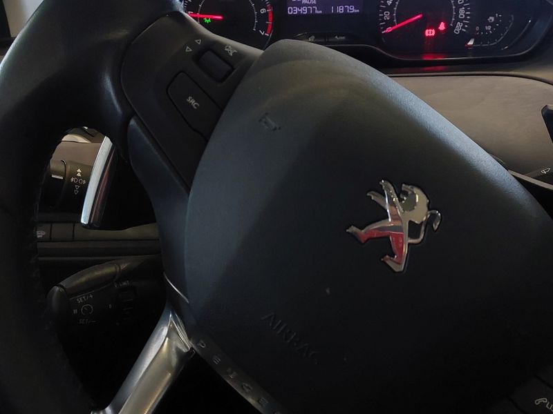 Peugeot 208 1.6 GRIFFE 16V FLEX 4P AUTOMÁTICO 2016/2017 BETIOLO NOVOS E SEMINOVOS LAJEADO / Carros no Vale