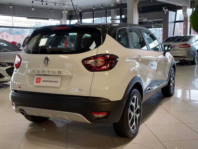 Renault CAPTUR 1.3 TCE FLEX ZEN X-TRONIC 2021/2022 BETIOLO NOVOS E SEMINOVOS LAJEADO / Carros no Vale