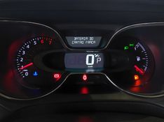 Renault CAPTUR 1.6 16V SCE FLEX INTENSE X-TRONIC 2018/2019 BETIOLO NOVOS E SEMINOVOS LAJEADO / Carros no Vale