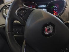 Renault CAPTUR 1.6 16V SCE FLEX INTENSE X-TRONIC 2018/2019 BETIOLO NOVOS E SEMINOVOS LAJEADO / Carros no Vale