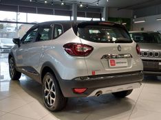 Renault CAPTUR 1.6 16V SCE FLEX INTENSE X-TRONIC 2018/2019 BETIOLO NOVOS E SEMINOVOS LAJEADO / Carros no Vale