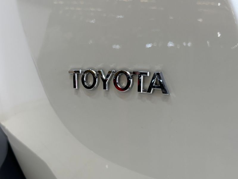 Toyota RAV4 2.0 4X2 16V GASOLINA 4P AUTOMÁTICO 2015/2015 BETIOLO NOVOS E SEMINOVOS LAJEADO / Carros no Vale