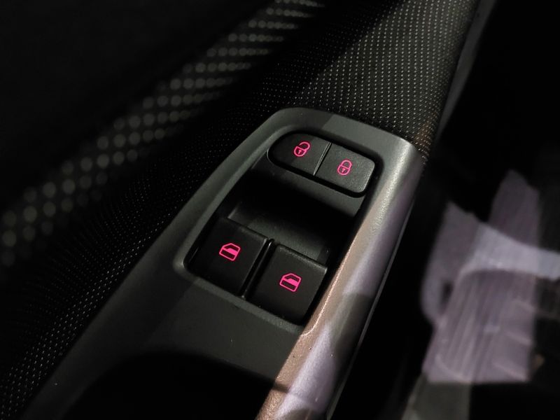 Volkswagen GOL 1.6 MSI TOTALFLEX 4P MANUAL 2021/2022 BETIOLO NOVOS E SEMINOVOS LAJEADO / Carros no Vale
