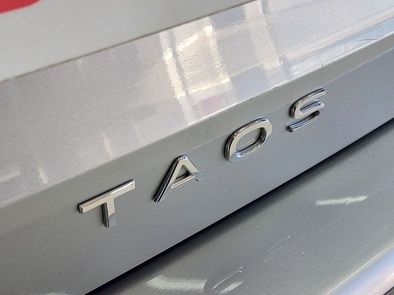 Volkswagen TAOS 1.4 250 TSI TOTAL FLEX COMFORTLINE AUTOMÁTICO 2022/2023 BETIOLO NOVOS E SEMINOVOS LAJEADO / Carros no Vale
