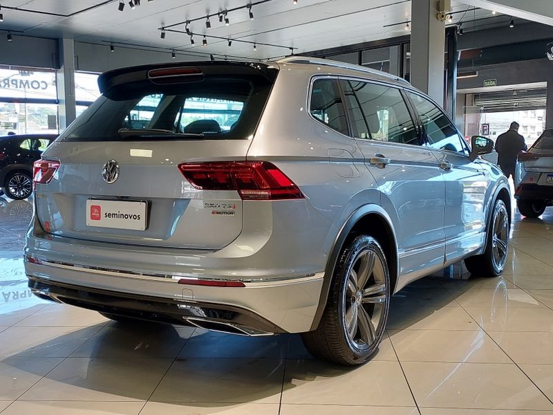 Volkswagen TIGUAN 2.0 350 TSI GASOLINA ALLSPACE R-LINE 4MOTION DSG 2021/2021 BETIOLO NOVOS E SEMINOVOS LAJEADO / Carros no Vale