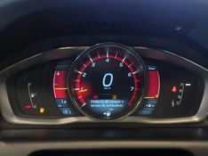 Volvo XC60 2.0 T5 DYNAMIC FWD TURBO GASOLINA 4P AUTOMÁTICO 2013/2014 BETIOLO NOVOS E SEMINOVOS LAJEADO / Carros no Vale