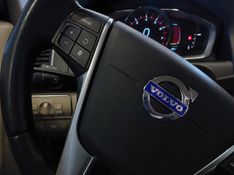 Volvo XC60 2.0 T5 DYNAMIC FWD TURBO GASOLINA 4P AUTOMÁTICO 2013/2014 BETIOLO NOVOS E SEMINOVOS LAJEADO / Carros no Vale