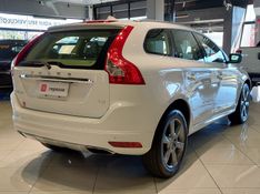 Volvo XC60 2.0 T5 R DESIGN TURBO GASOLINA 4P AUTOMÁTICO 2013/2014 BETIOLO NOVOS E SEMINOVOS LAJEADO / Carros no Vale