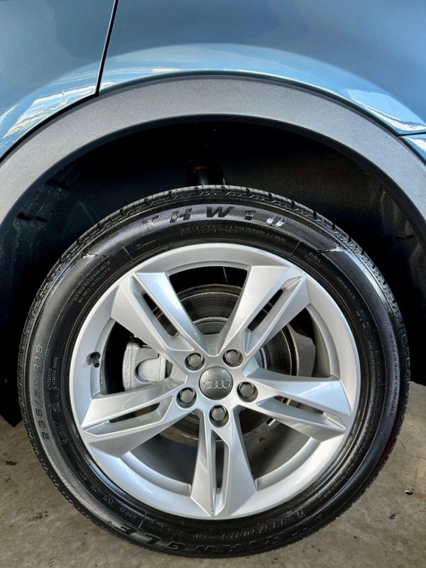 Audi Q3 1.4 TFSI AMBIENTE GASOLINA 4P S TRONIC 2016/2016 CASTELLAN E TOMAZONI MOTORS CAXIAS DO SUL / Carros no Vale