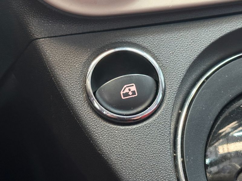 Fiat 500 1.4 CULT 8V FLEX 2P AUTOMATIZADO 2012/2012 BETIOLO NOVOS E SEMINOVOS LAJEADO / Carros no Vale