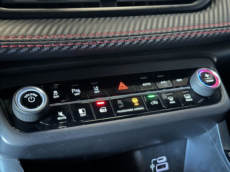 Fiat FASTBACK 1.3 TURBO 270 FLEX ABARTH AT6 2025/2025 BETIOLO NOVOS E SEMINOVOS LAJEADO / Carros no Vale