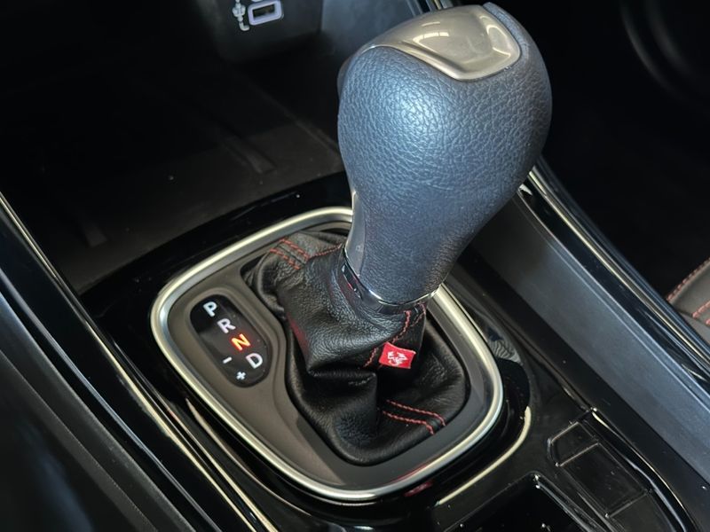 Fiat FASTBACK 1.3 TURBO 270 FLEX ABARTH AT6 2025/2025 BETIOLO NOVOS E SEMINOVOS LAJEADO / Carros no Vale