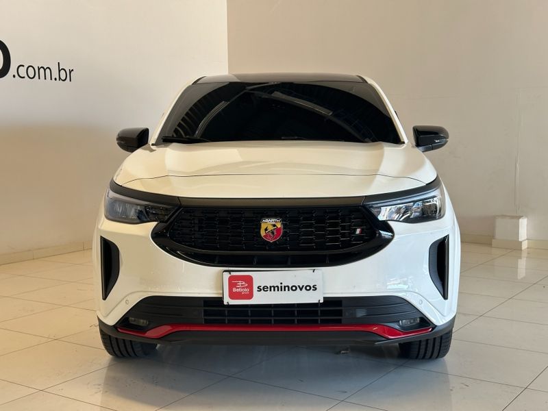 Fiat FASTBACK 1.3 TURBO 270 FLEX ABARTH AT6 2025/2025 BETIOLO NOVOS E SEMINOVOS LAJEADO / Carros no Vale