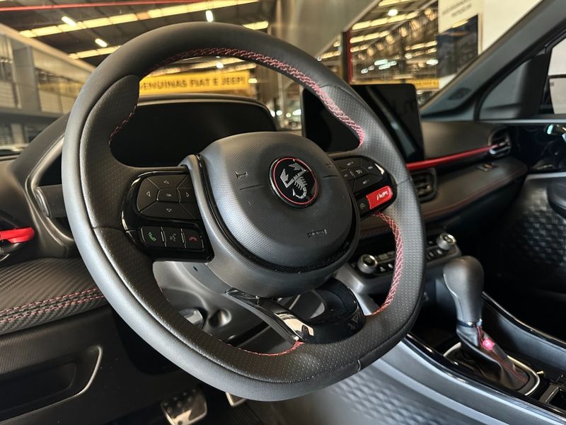 Fiat FASTBACK 1.3 TURBO 270 FLEX ABARTH AT6 2025/2025 BETIOLO NOVOS E SEMINOVOS LAJEADO / Carros no Vale