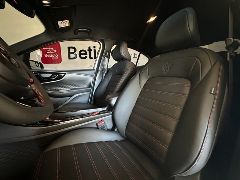 Fiat FASTBACK 1.3 TURBO 270 FLEX ABARTH AT6 2025/2025 BETIOLO NOVOS E SEMINOVOS LAJEADO / Carros no Vale