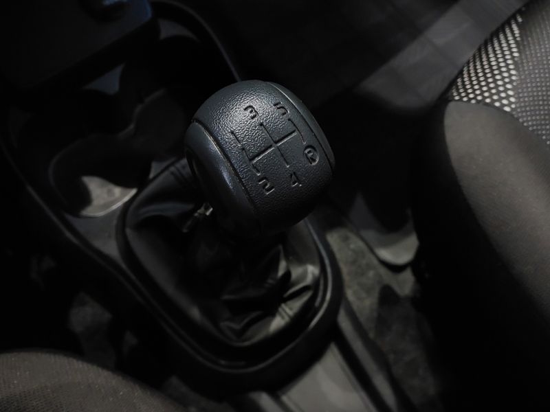 Fiat MOBI 1.0 EVO FLEX LIKE MANUAL 2023/2024 BETIOLO NOVOS E SEMINOVOS LAJEADO / Carros no Vale