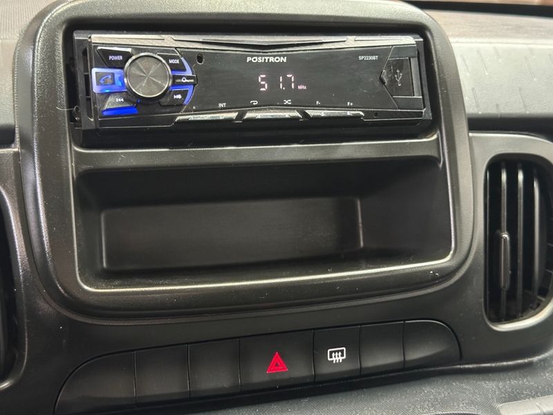 Fiat MOBI 1.0 EVO FLEX LIKE MANUAL 2021/2021 BETIOLO NOVOS E SEMINOVOS LAJEADO / Carros no Vale