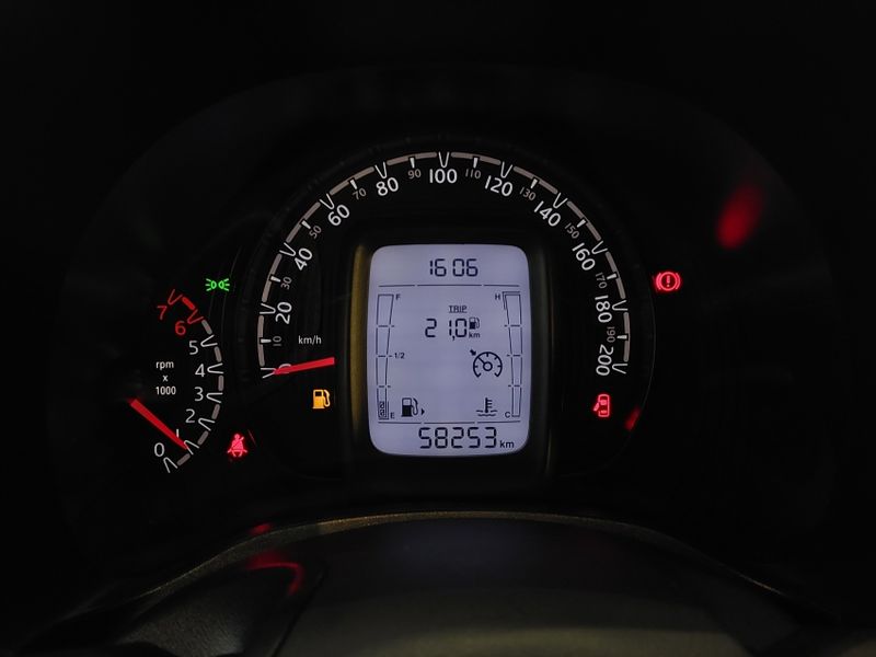 Fiat MOBI 1.0 EVO FLEX LIKE MANUAL 2023/2024 BETIOLO NOVOS E SEMINOVOS LAJEADO / Carros no Vale