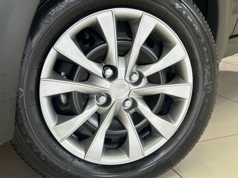 Fiat MOBI 1.0 EVO FLEX LIKE MANUAL 2021/2021 BETIOLO NOVOS E SEMINOVOS LAJEADO / Carros no Vale