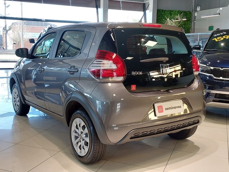 Fiat MOBI 1.0 EVO FLEX LIKE MANUAL 2023/2024 BETIOLO NOVOS E SEMINOVOS LAJEADO / Carros no Vale
