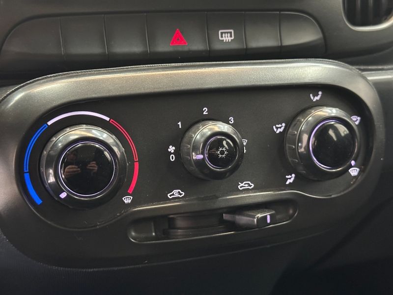 Fiat MOBI 1.0 EVO FLEX LIKE MANUAL 2021/2021 BETIOLO NOVOS E SEMINOVOS LAJEADO / Carros no Vale