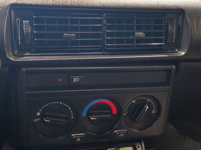 Fiat TIPO 2.0 IE 16V GASOLINA 2P MANUAL 1994/1995 BETIOLO NOVOS E SEMINOVOS LAJEADO / Carros no Vale
