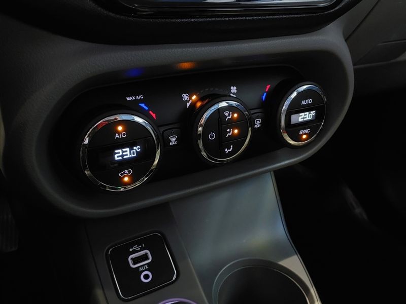Fiat TORO 2.0 16V TURBO DIESEL VOLCANO 4WD AT9 2020/2020 BETIOLO NOVOS E SEMINOVOS LAJEADO / Carros no Vale