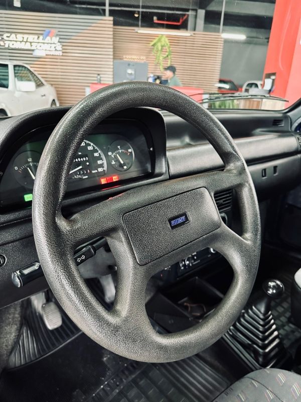 Fiat UNO 1.0 MILLE ELETRONIC 8V GASOLINA 4P MANUAL 1995/1995 CASTELLAN E TOMAZONI MOTORS CAXIAS DO SUL / Carros no Vale