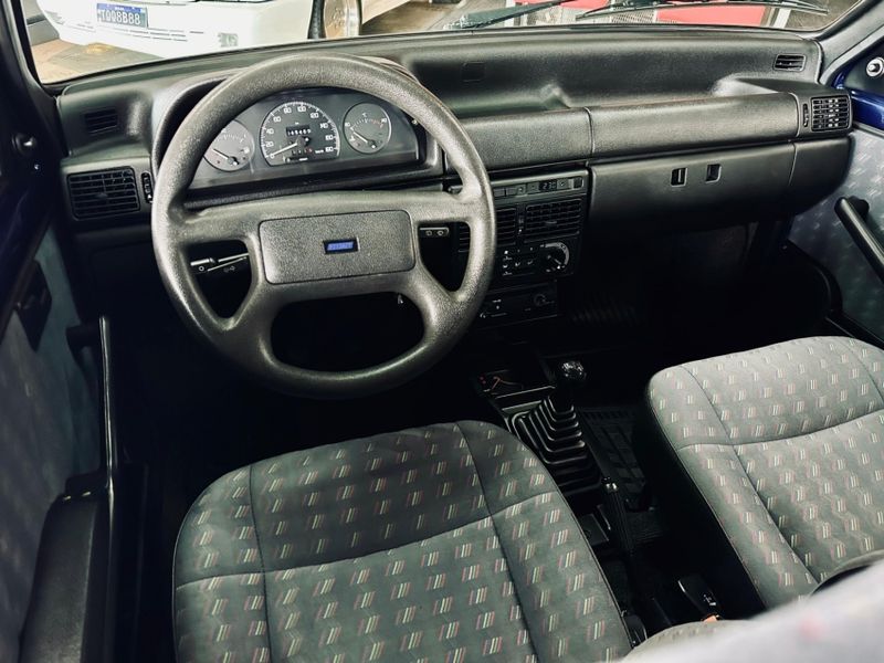 Fiat UNO 1.0 MILLE ELETRONIC 8V GASOLINA 4P MANUAL 1995/1995 CASTELLAN E TOMAZONI MOTORS CAXIAS DO SUL / Carros no Vale