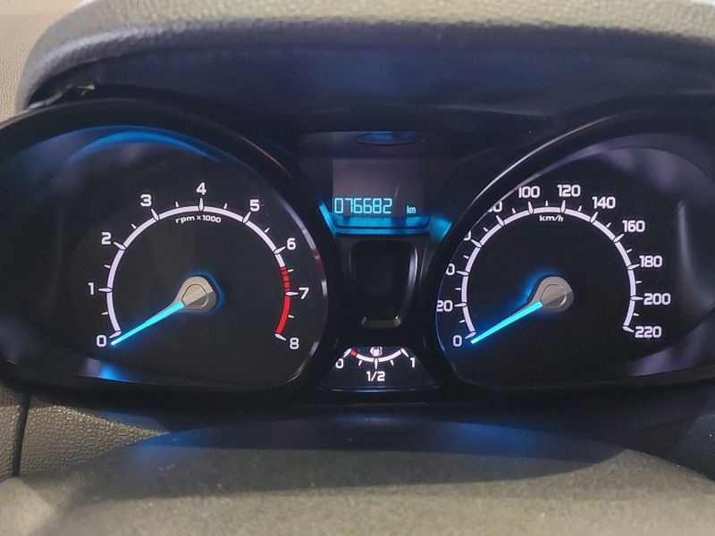 Ford ECOSPORT 2.0 FREESTYLE 4WD 16V FLEX 4P MANUAL 2013/2014 BETIOLO NOVOS E SEMINOVOS LAJEADO / Carros no Vale